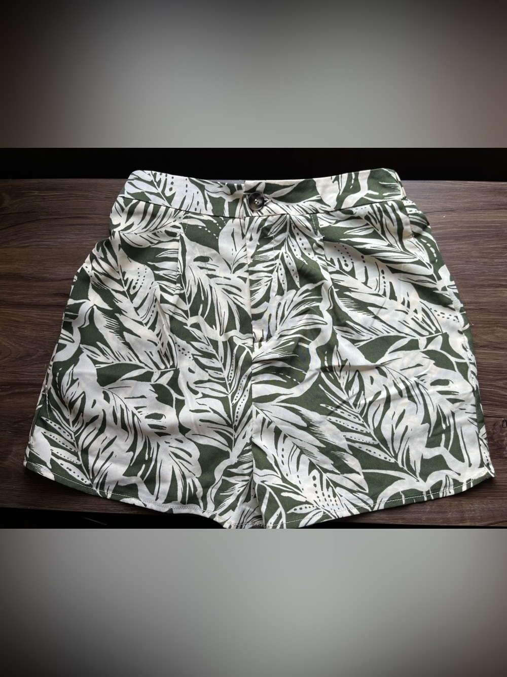 Forever 21 Olive Green and White Leaf Print Flat-Front Shorts